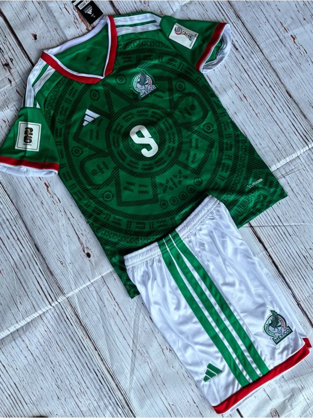 México Home Raul Jimenez #9 Set For Kids - Picture 3 of 5